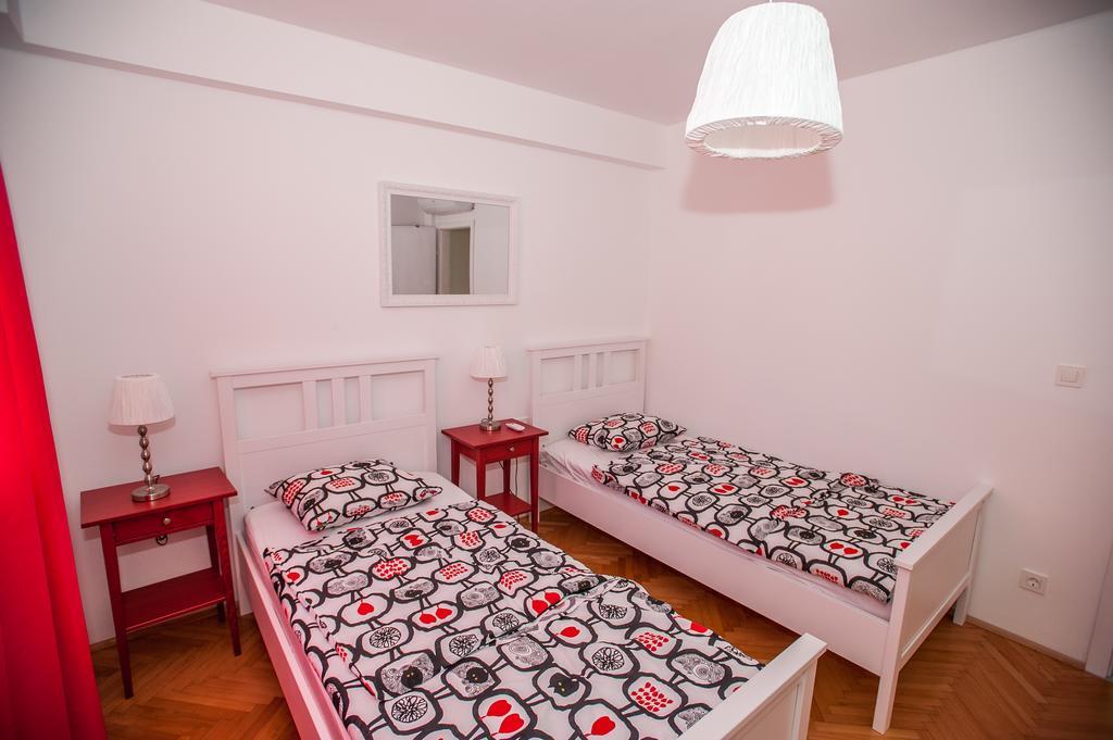 פודסטראנה Dadule Apartments מראה חיצוני תמונה