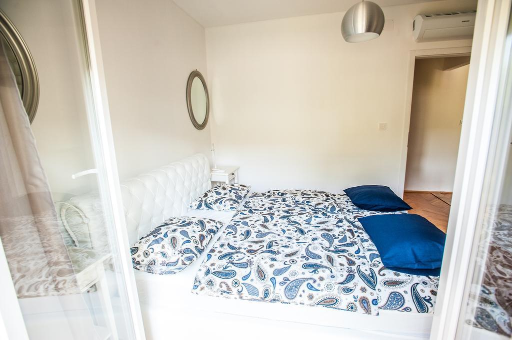 פודסטראנה Dadule Apartments מראה חיצוני תמונה